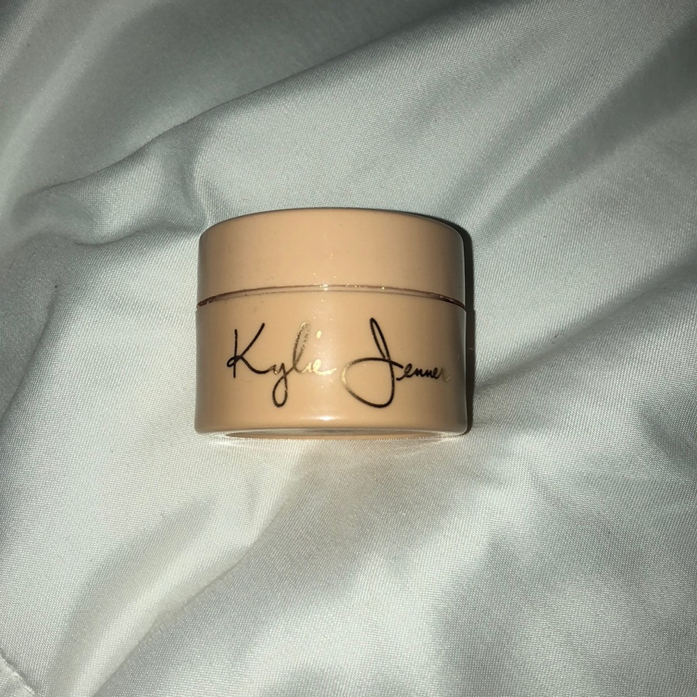 AUTHENTIC Kylie Cosmetics Ultra Glow